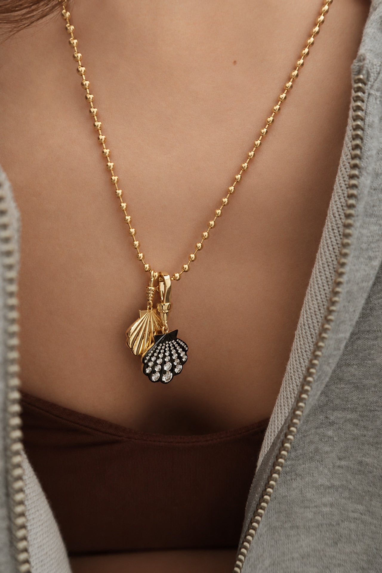 Archive Blackened Moissanite Large Shell Clilp-On Pendant