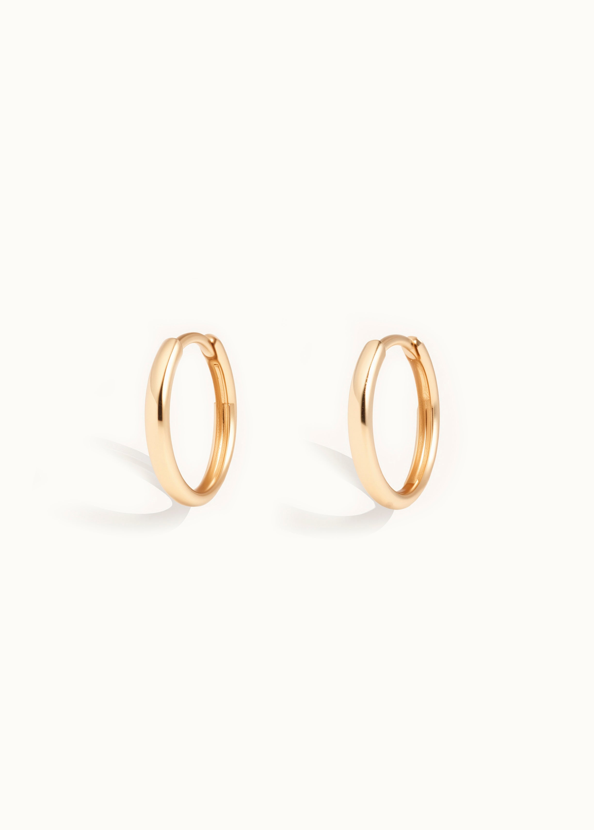 Heirloom Flow Gold Huggie Hoop Earrings 10mm