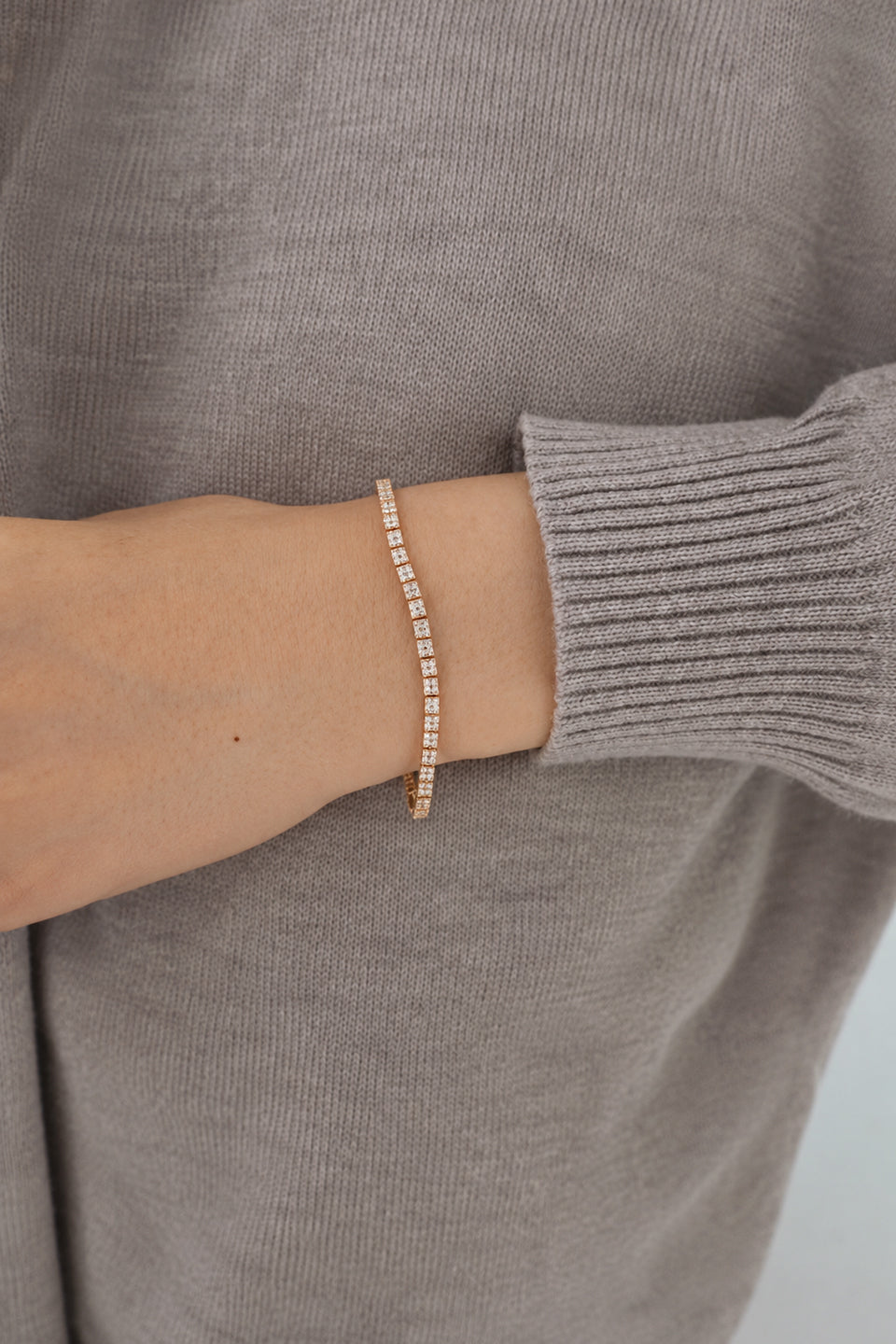 24 Hours Cube 2.5mm Moissanite Tennis Bracelet 1.6ct