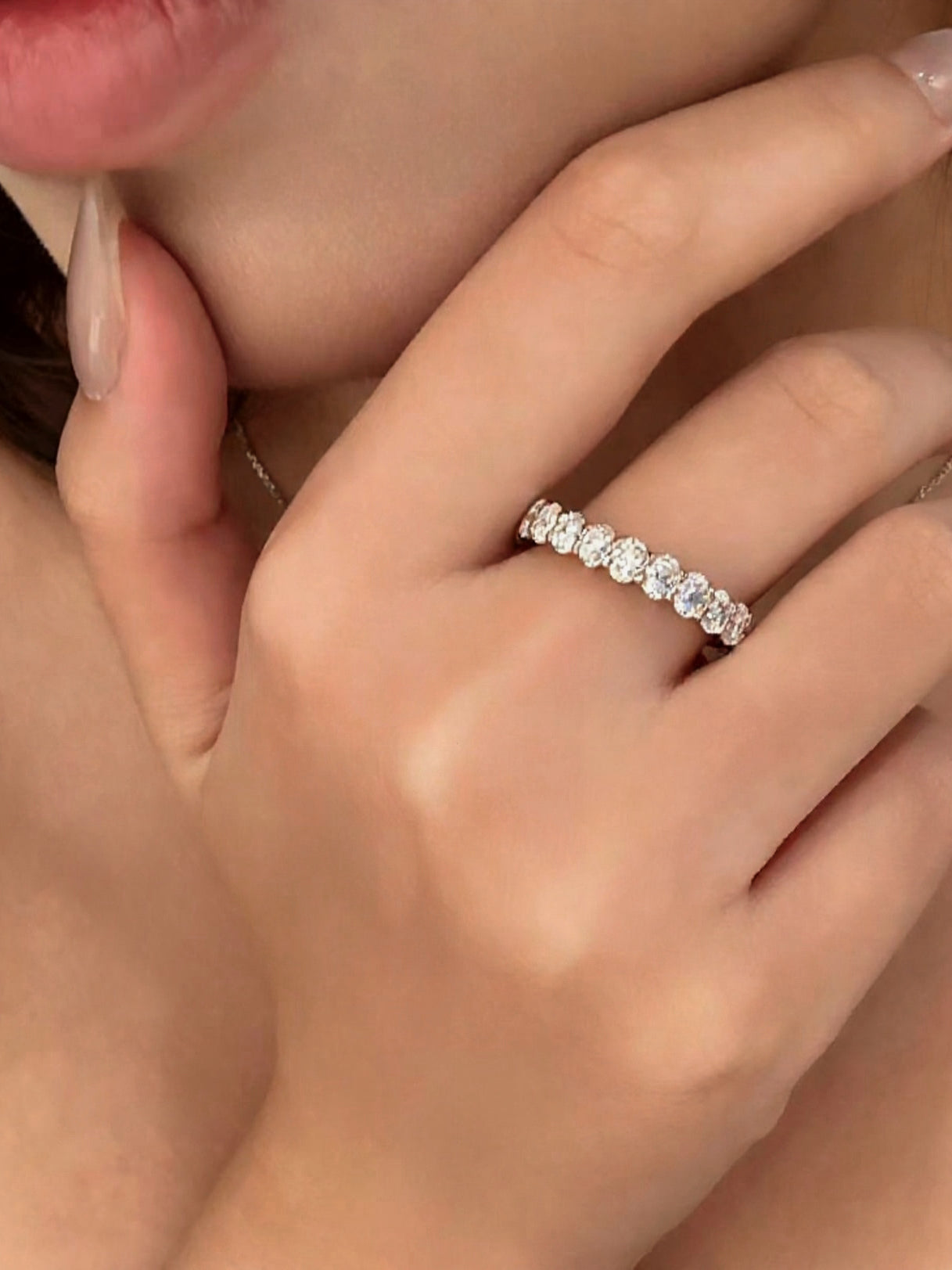 24 Hours Oval Cut Claw Set Moissanite Eternity Ring 3ct
