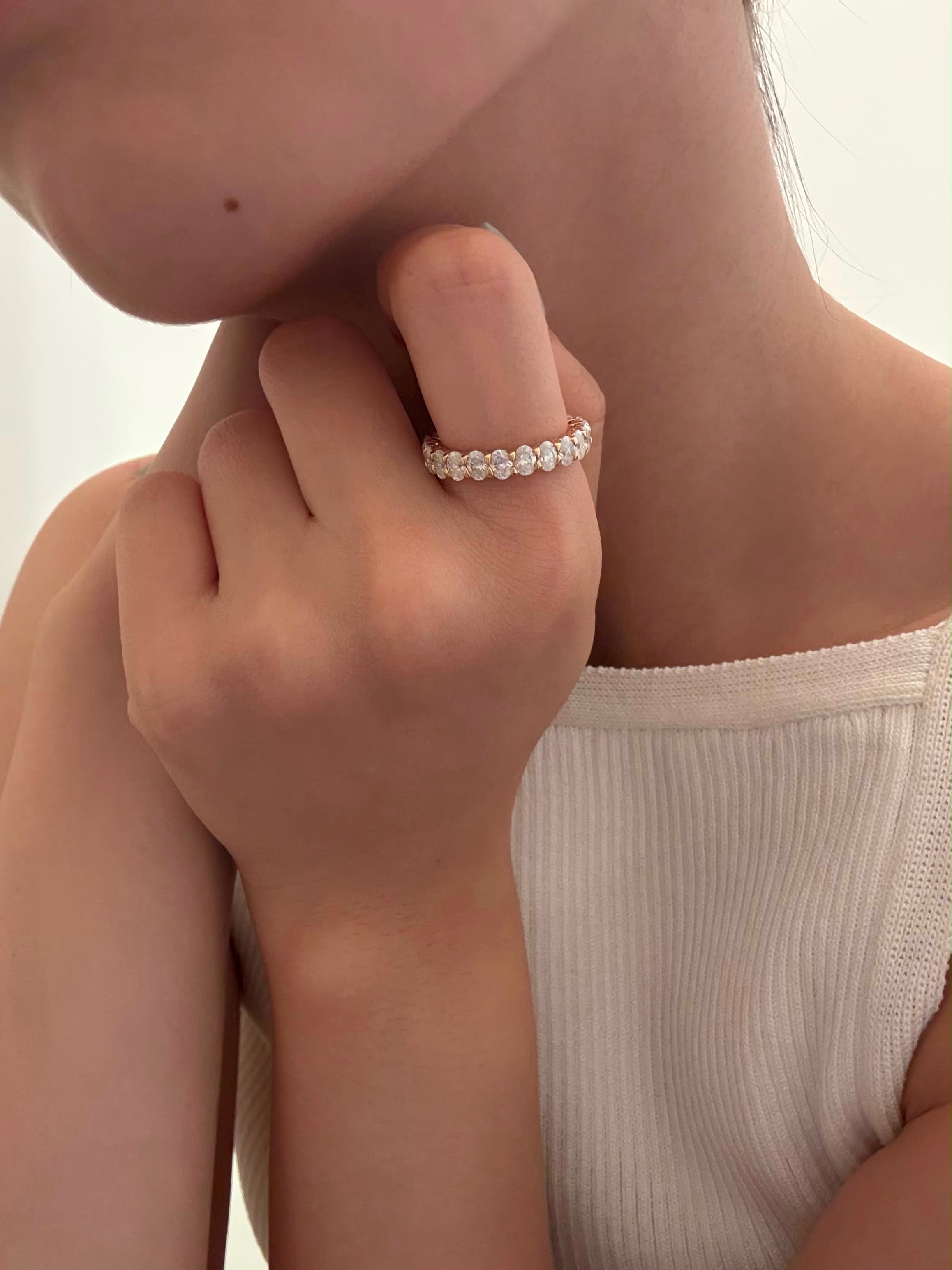 24 Hours Oval Cut Claw Set Moissanite Eternity Ring 3ct