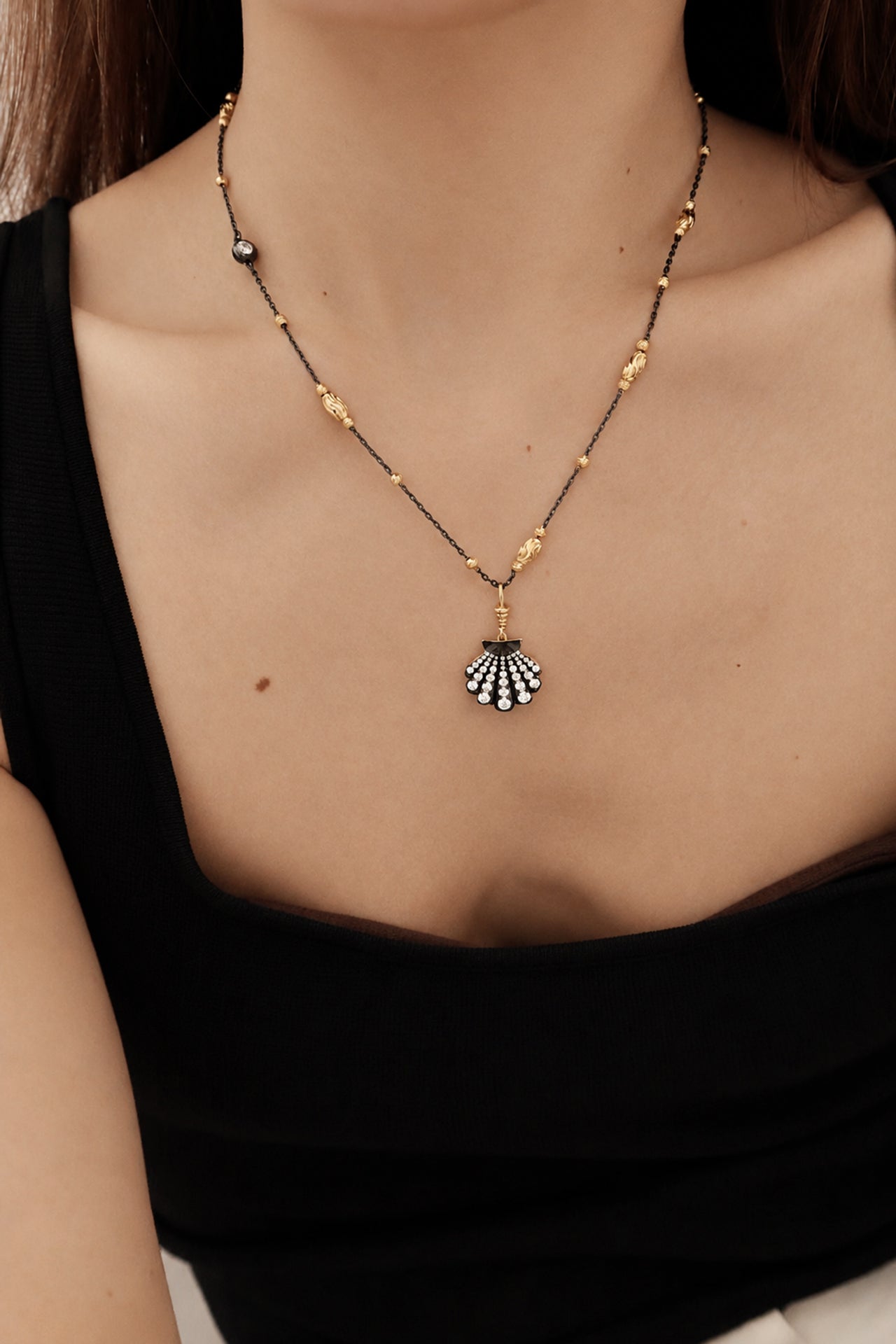 Archive Blackened Moissanite Small Shell Clip-On Pendant