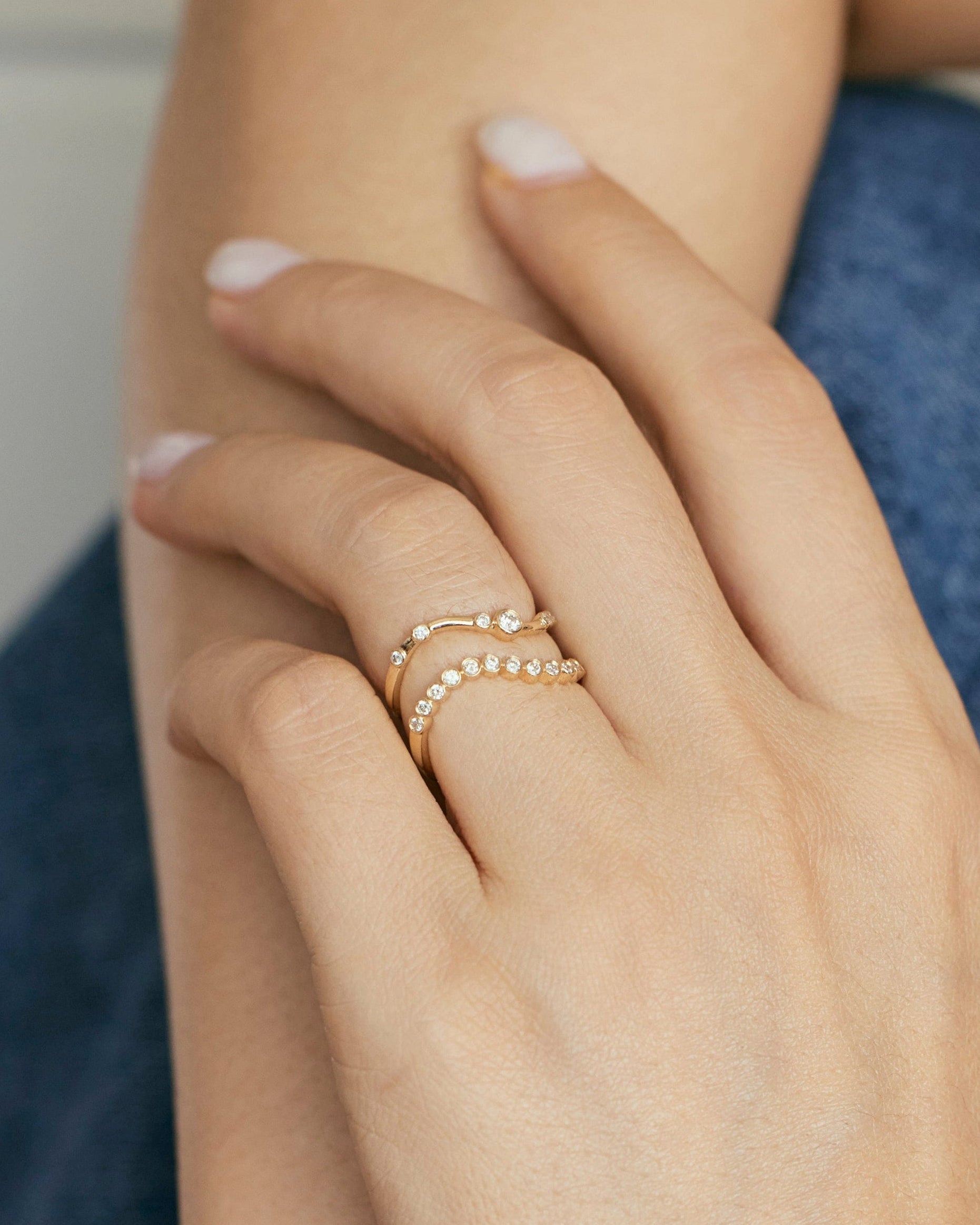 Heirloom Wave Bubble 0.26ct 13 Diamond Ring