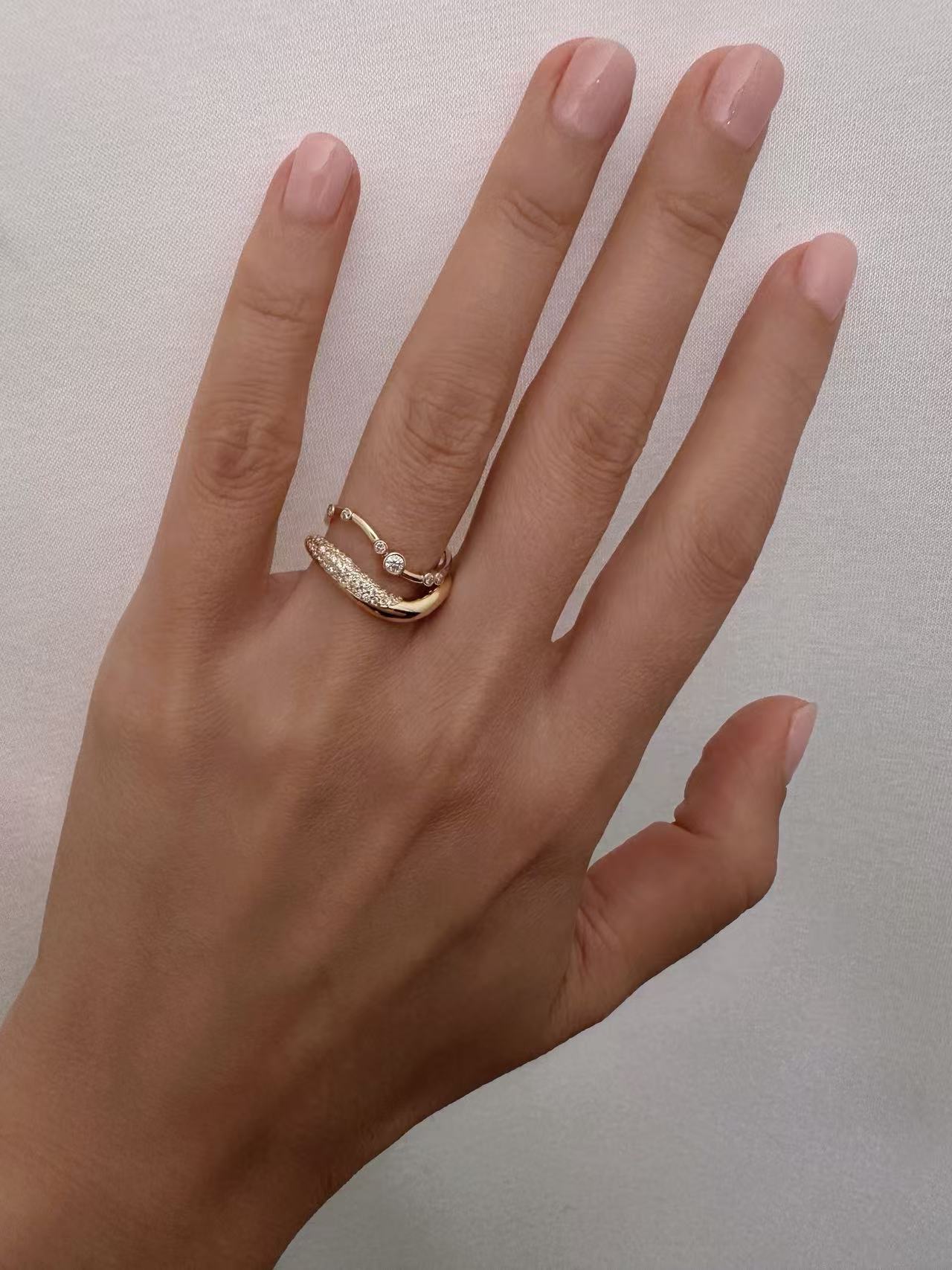 Heirloom Wave Bubble 0.16ct 6 Diamond Ring