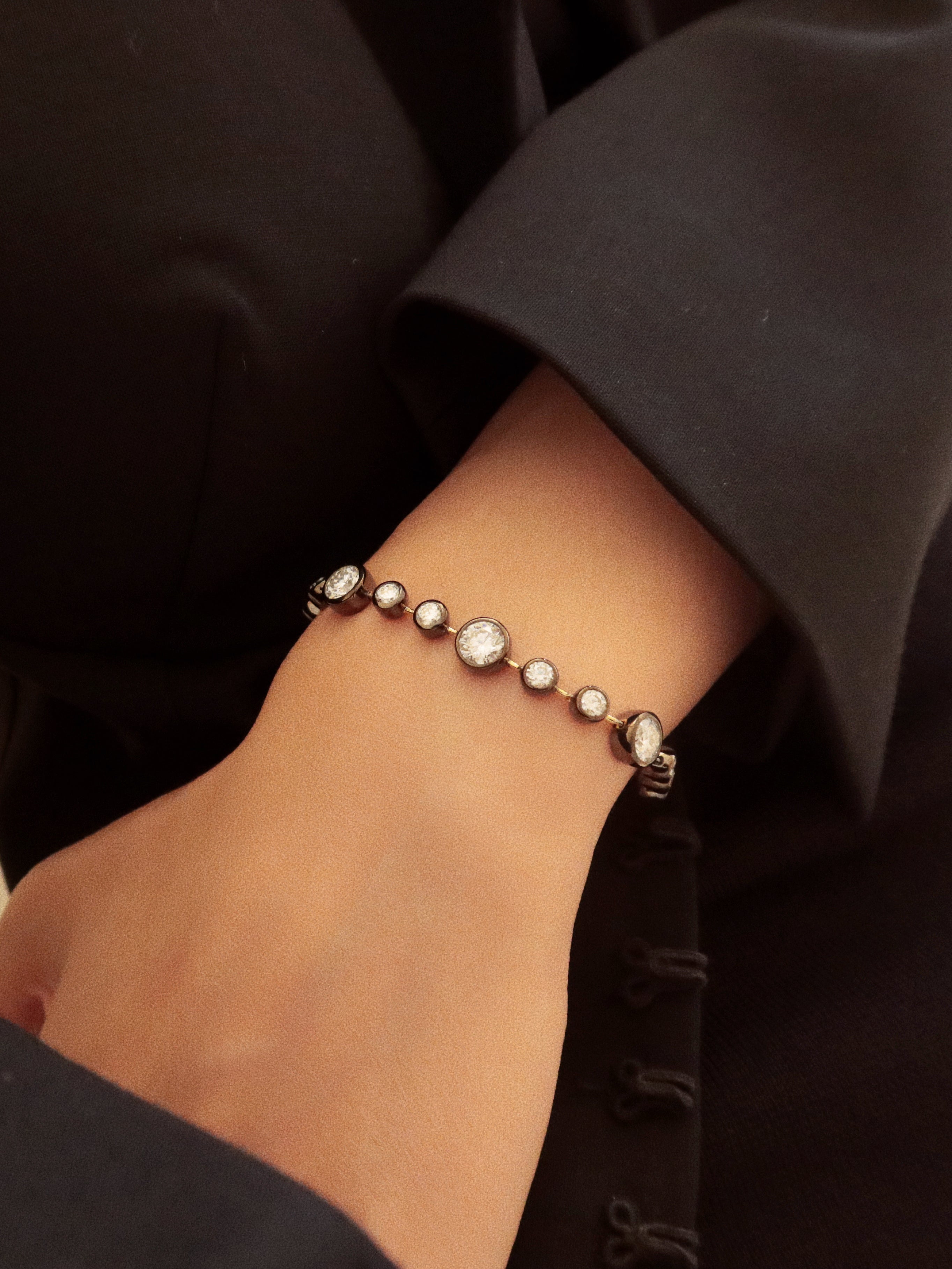 Archive Bubble 7.3mm and 4.5mm Moissanite Tennis Bracelet 5.2ct