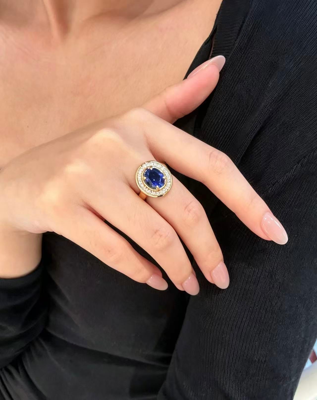 Archive Lab Grown Sapphire Solitaire Ring 3.7ct